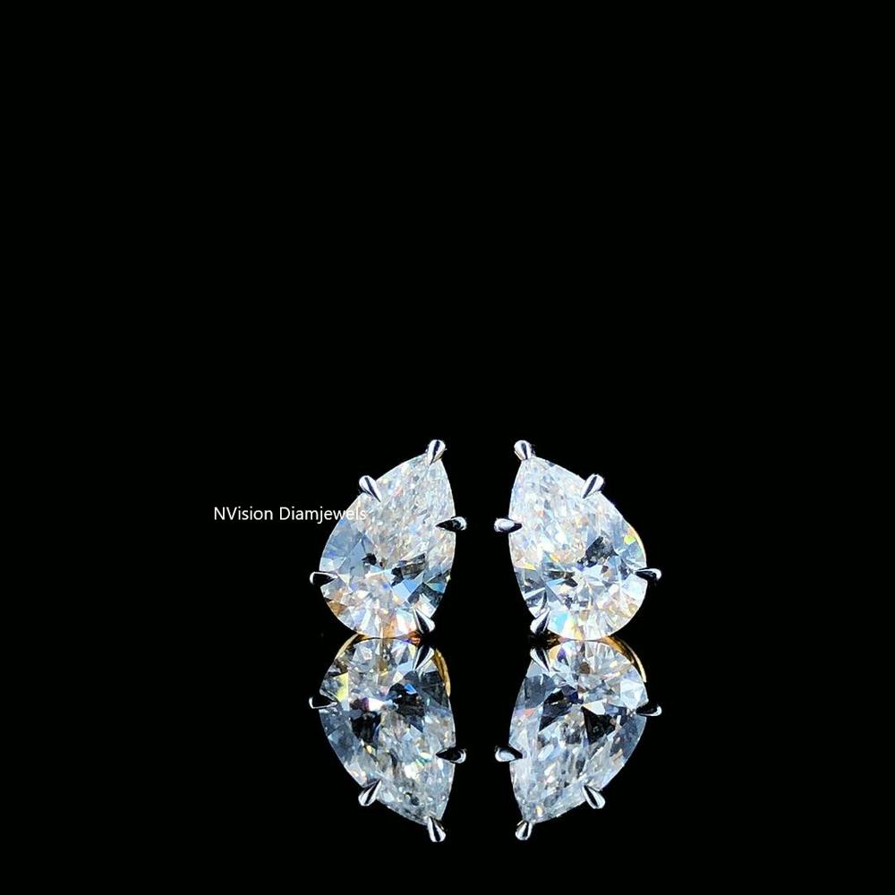 Luxury Pear-shaped Labgrown Diamond Studs - Diamond Carat Weight: 3.53 Carat
