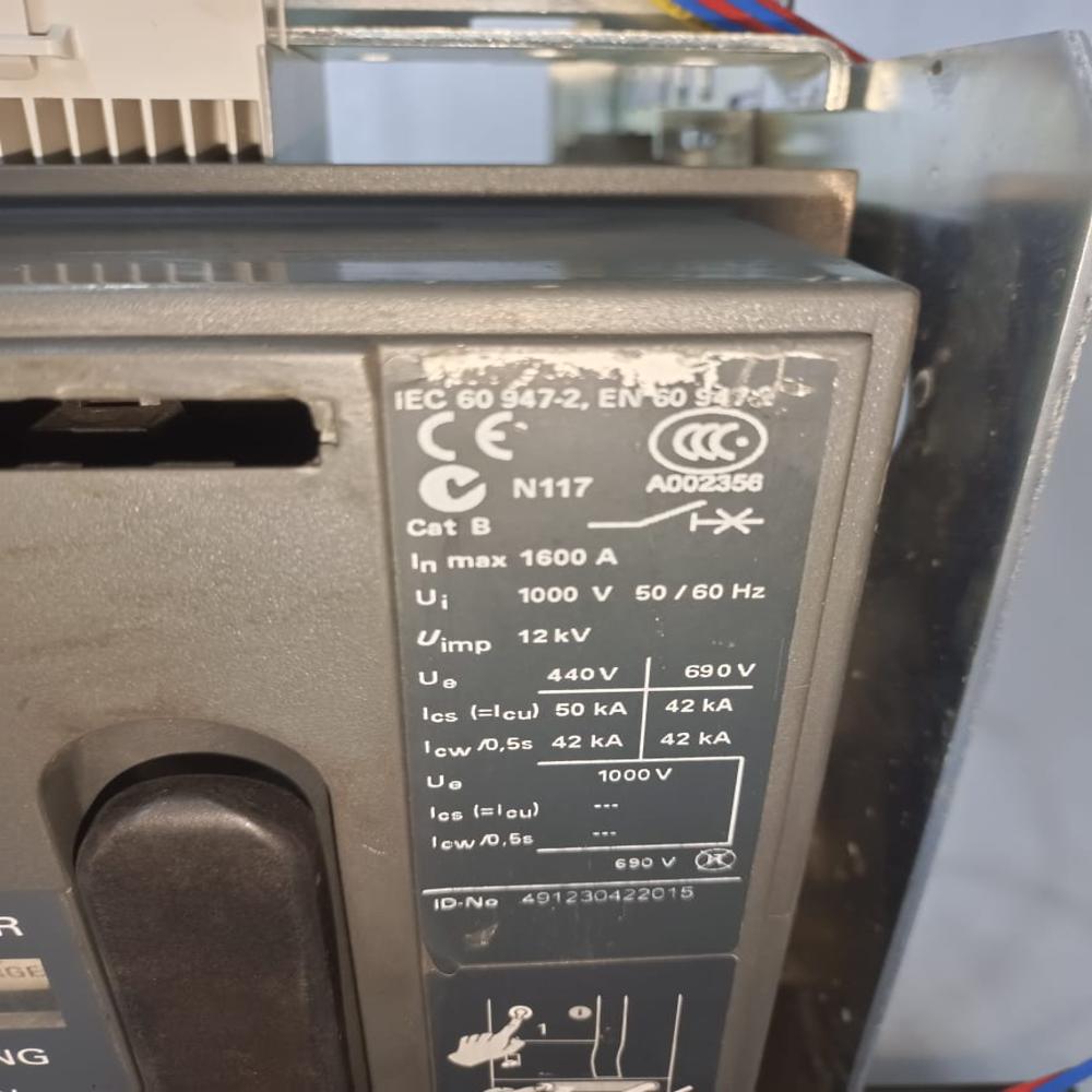 Air Circuit Breaker(ACB) Siemens 3WL1600N 220V AC