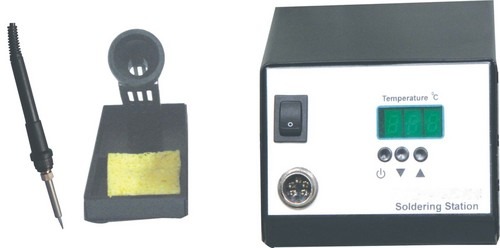 जापानी सिरेमिक हीटर के साथ सोल्डरिंग स्टेशन