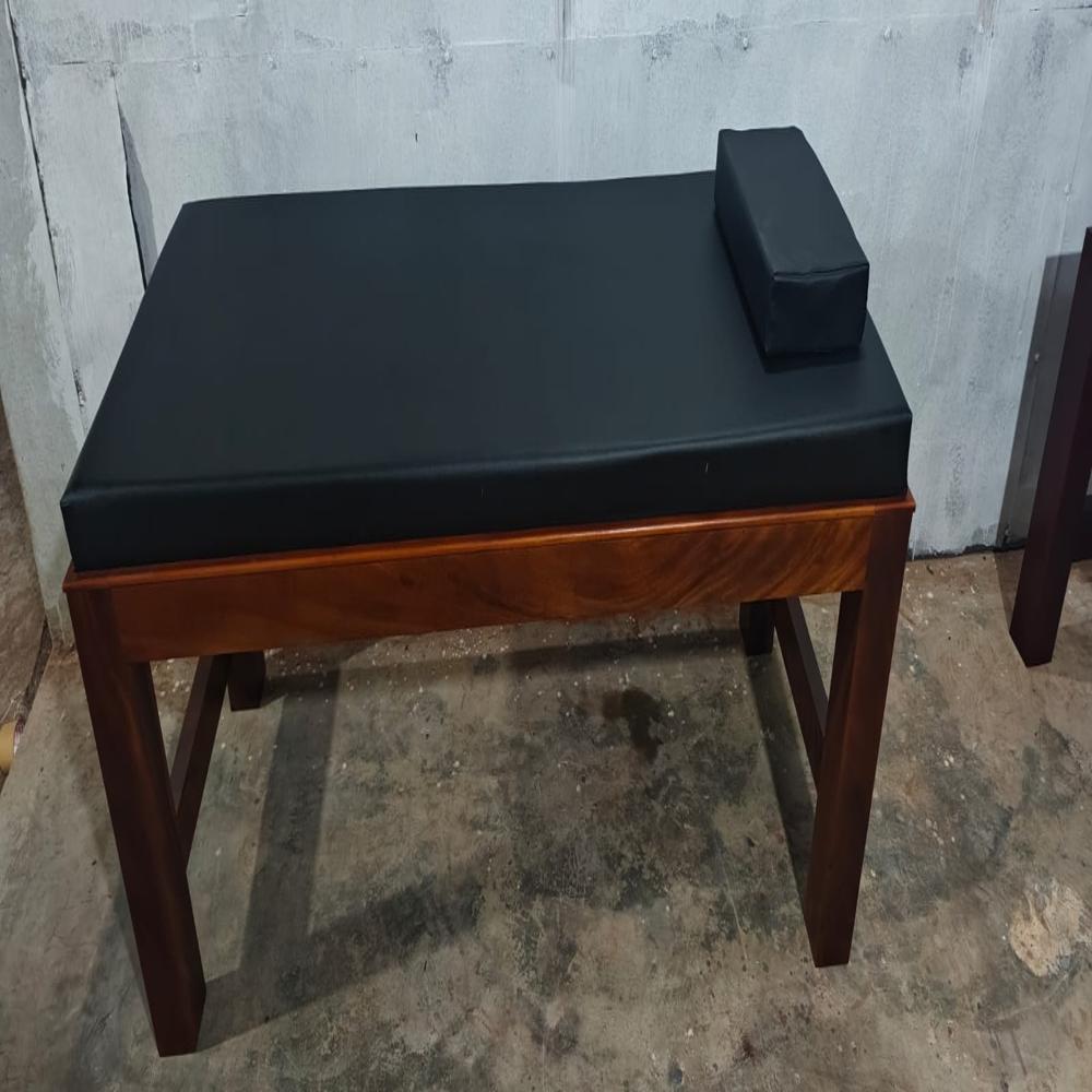Spa Bed - Color: Brown