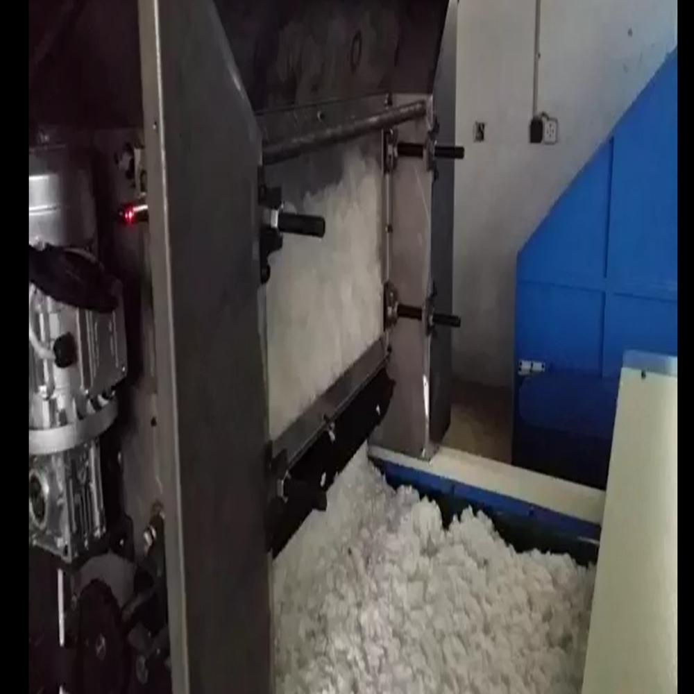 Automatic Fiber Carding And Pillow Machine