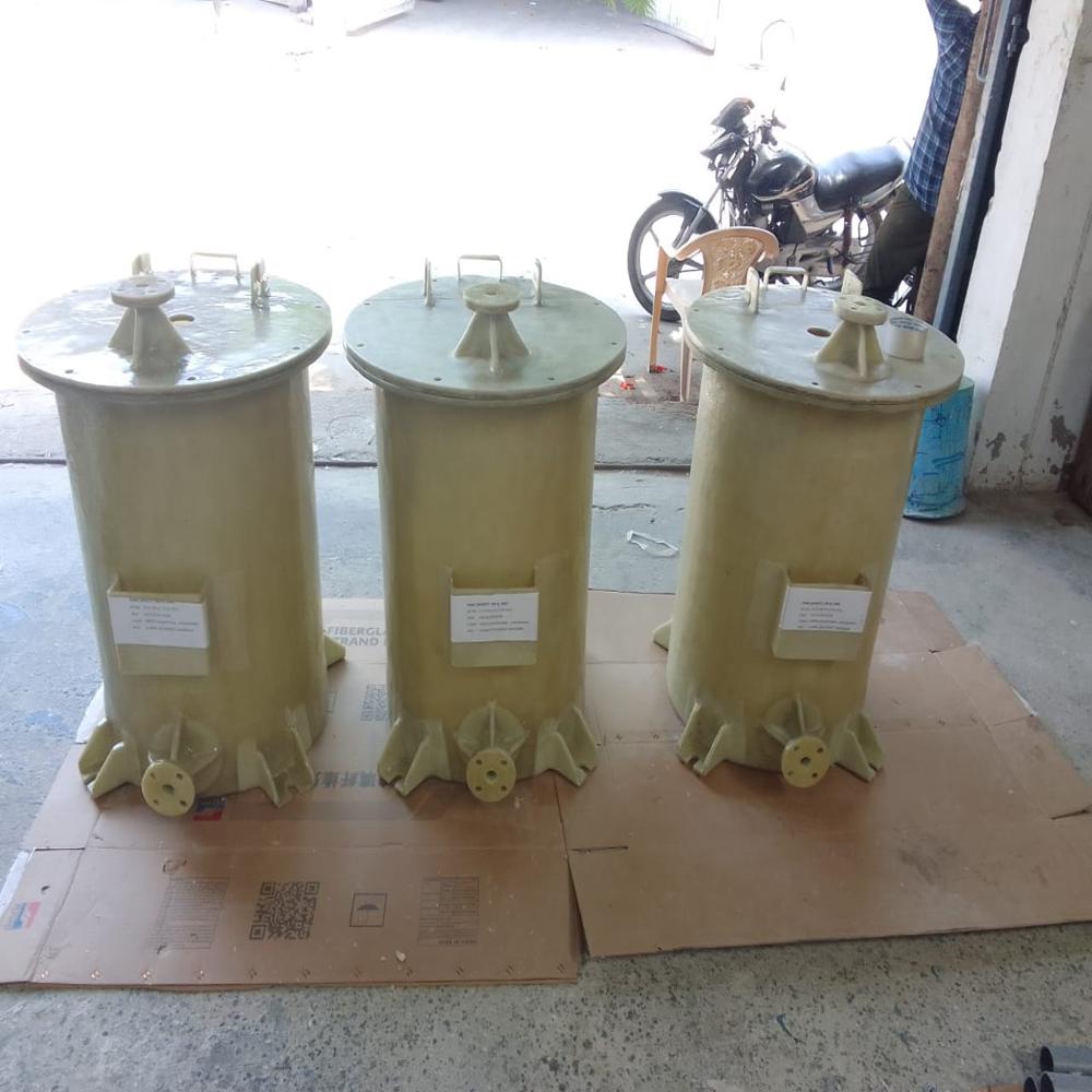 Frp Dosing Tank - 2000 Ltr Capacity, Grey Color | Industrial Application, Standard Size, New Condition, Suitable For Industrial Use