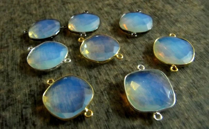 White Opalite Quartz Briolette Faceted Size 19mm Cushion Square Shape Double Loop Bezel Connector