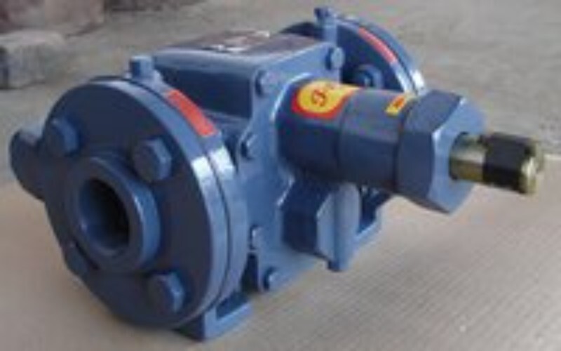 Rotary Gear Pump - Cast Iron, 150x100x75 Mm , 50 Lpm Flow Rate, 10 Bar Pressure, 1450 Rpm Speed, 10 Mm Shaft Diameter For Industrial Fluid Transfer