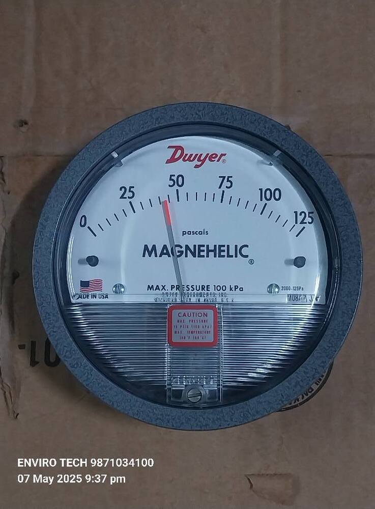 DWYER OMEGA MAGNEHELIC DIFFERENTIAL PRESSURE GAUGE In Huda Industrial Area Ballabgarh Haryana