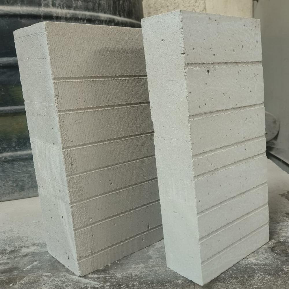 Maxx Bond Aac Block Bonding Adhesive - 40kg Bag, Grey Powder With 99% Purity, 1.5 To 1.6 Gm/cc Density, 10 Min Open Time, 80 To 90 Min Pot Life, Over 0.36 Mpa Tension Adhesion Strength