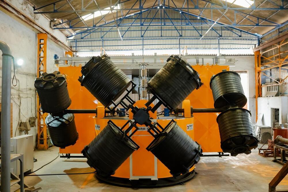 4 Arm Bi Axial Rotomoulding Machine - Automatic Grade: Automatic