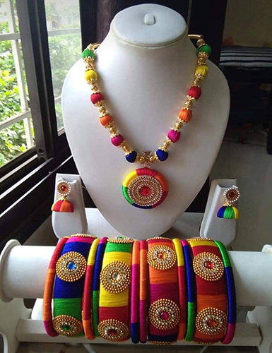 Hand Crafted Silk Thread Beaded Pendant Neckset