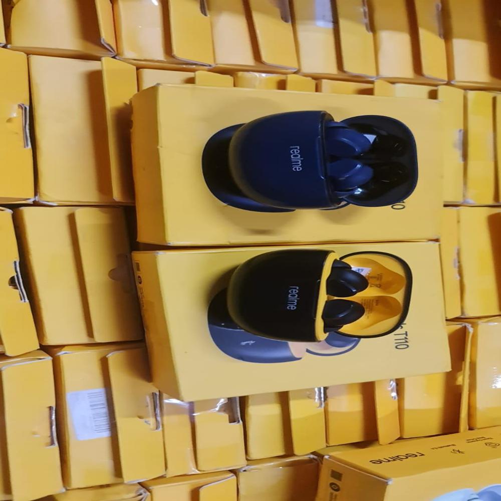 Realme T 110 earbuds fresh