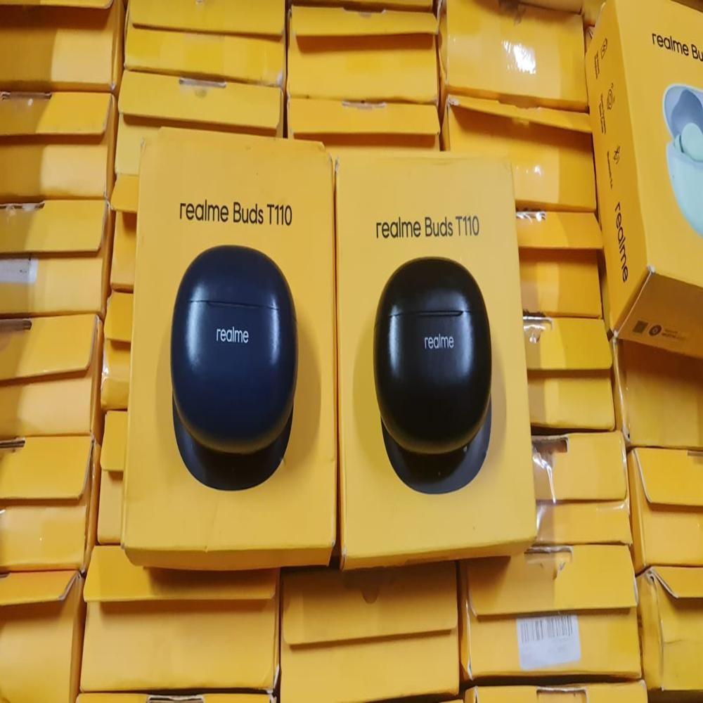 Realme T 110 earbuds fresh