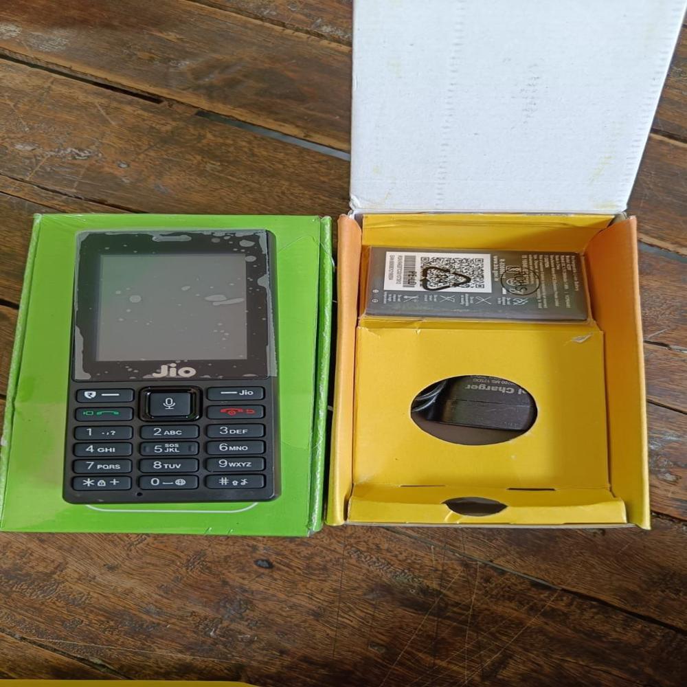 Jio f220 keypad phone