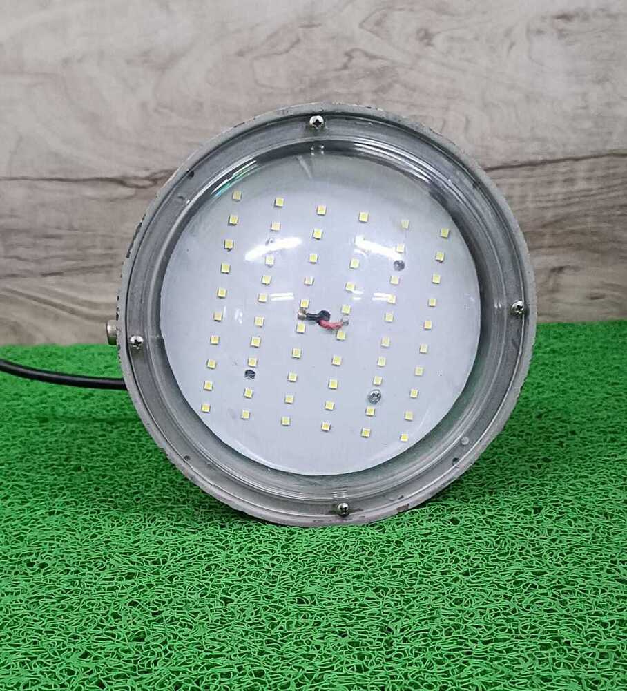 Led Well Glass Light - 60w - Color: Black