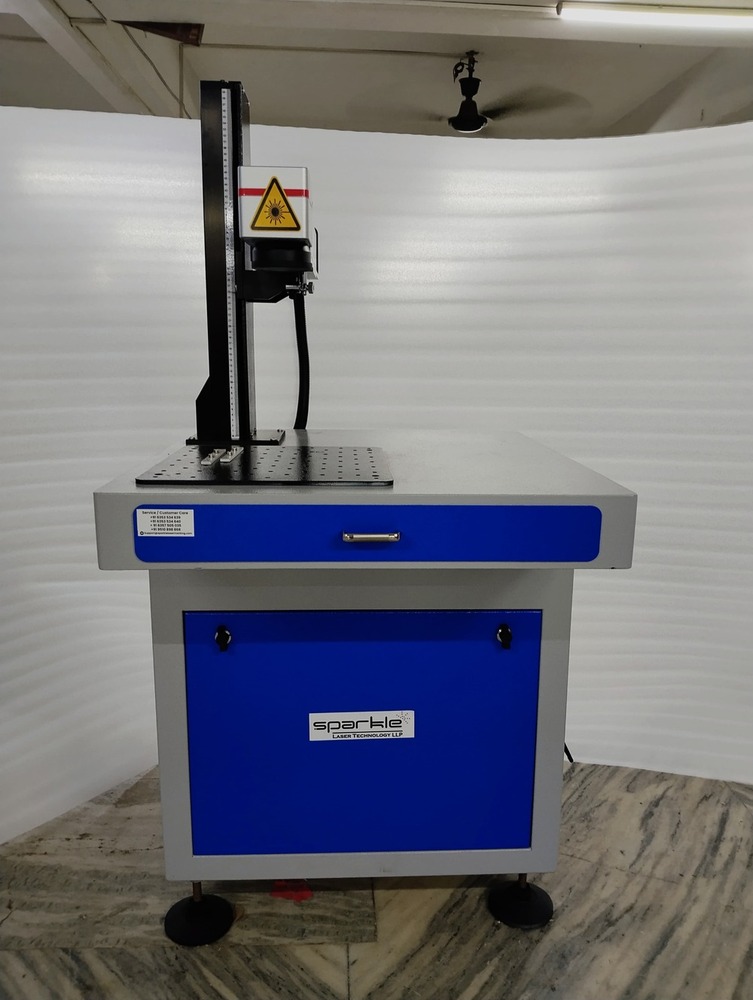 Fiber Laser Marking Machine On Lunch Box - 100w, 220v, 1064nm, 6000 Mm/s Marking Speed, Air Cooling, Ezcad Software, ±0.01 Mm Accuracy, 800 Mm X 600 Mm X 1400 Mm Dimensions