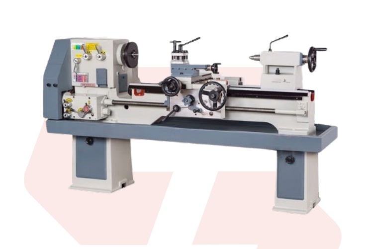 Medium Duty Lathe Machine 7 feet