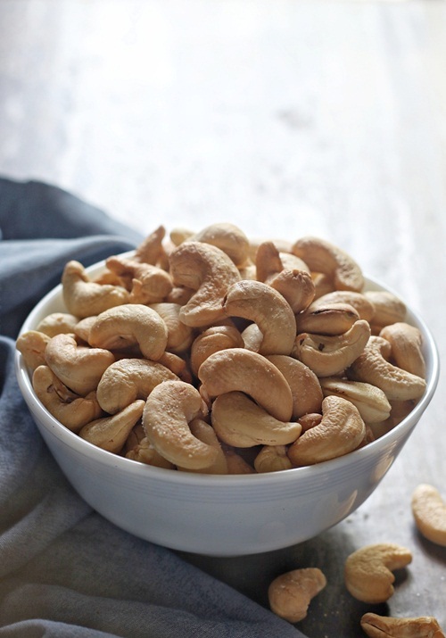 Roasted Cashew Nut - Color: White