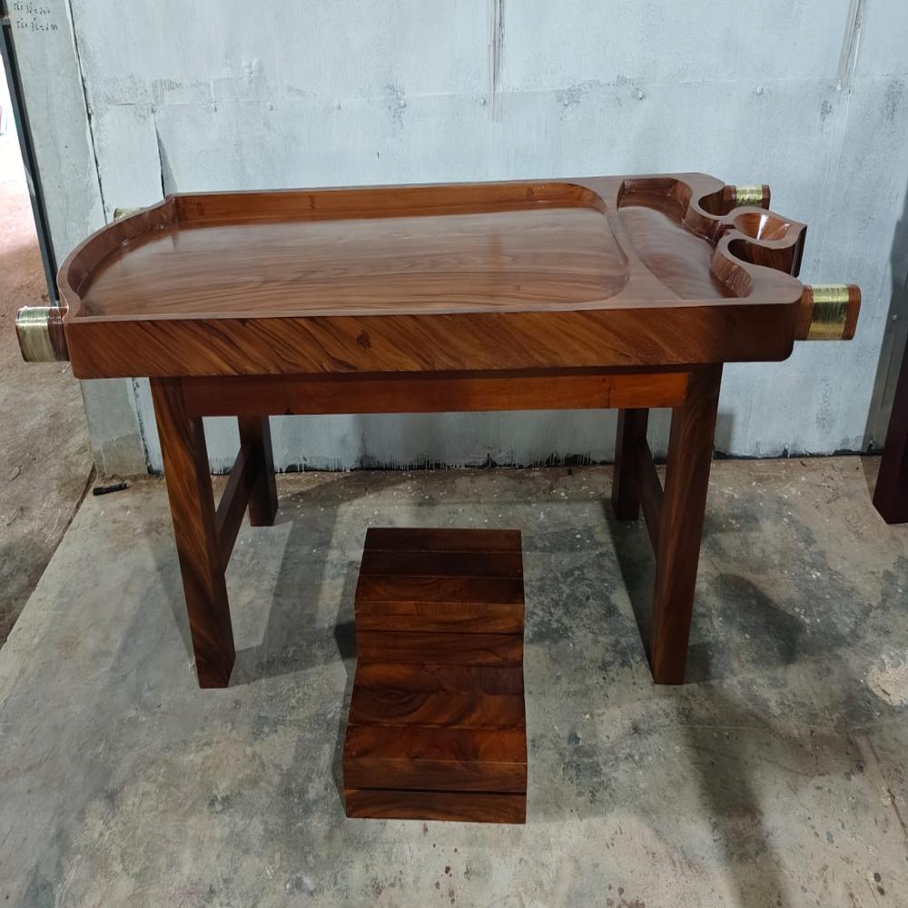 AJ03B -WOODEN MASSAGE TABLE
