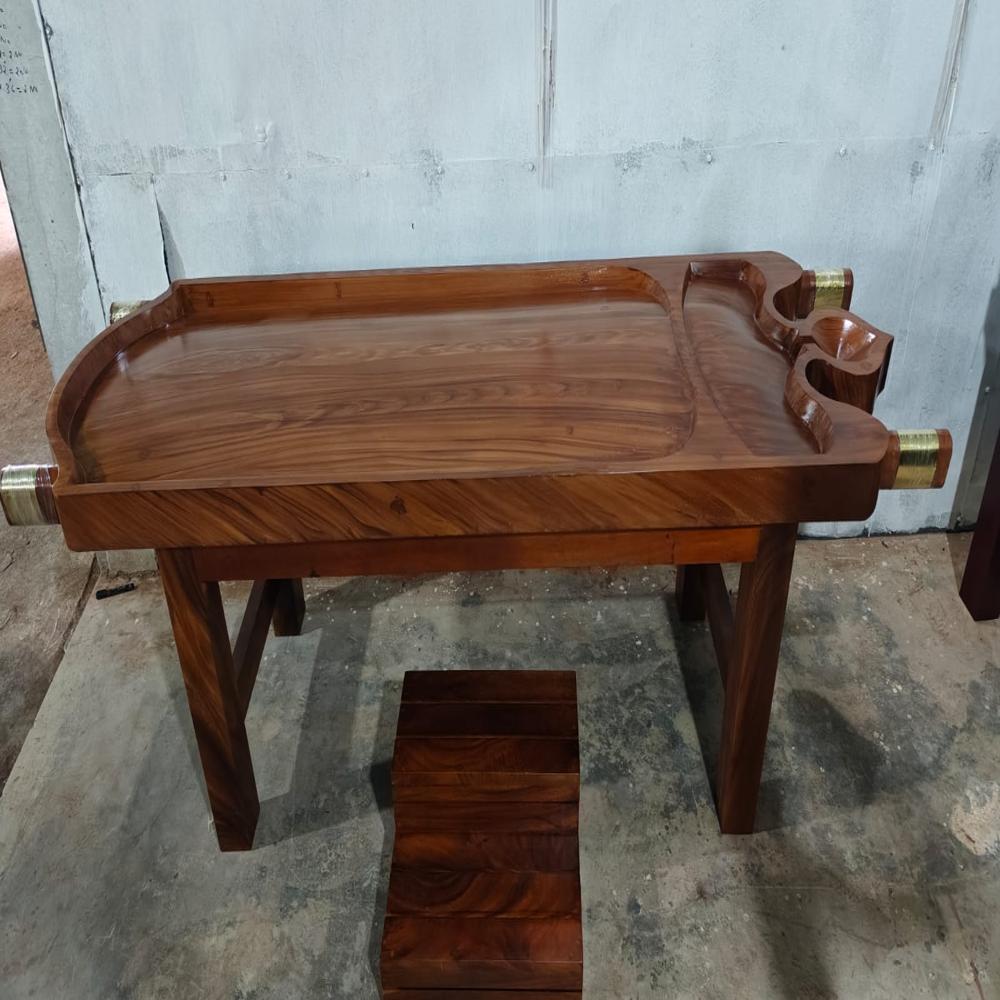 AJ03B -WOODEN MASSAGE TABLE