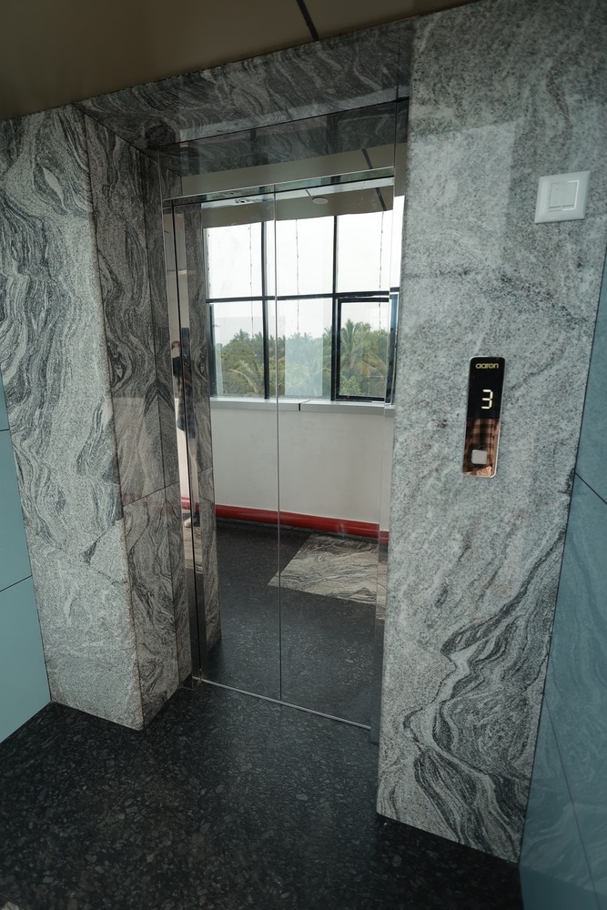 Commercial Elevator
