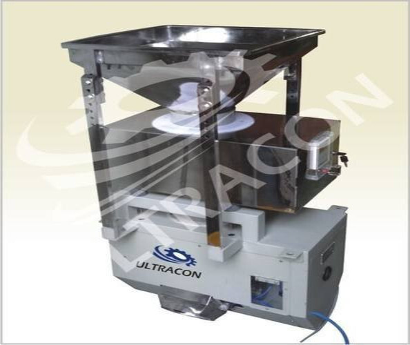 Gravity Feed Metal Detector - Application: Pet Flakes