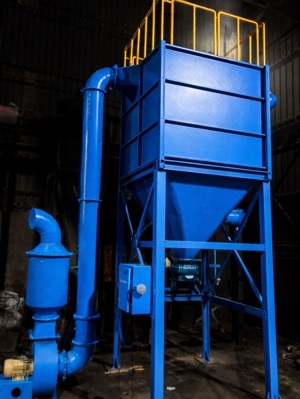 Reverse pulse jet dust collector