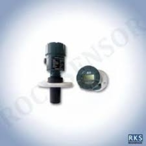 Ultrasonic level transmitter