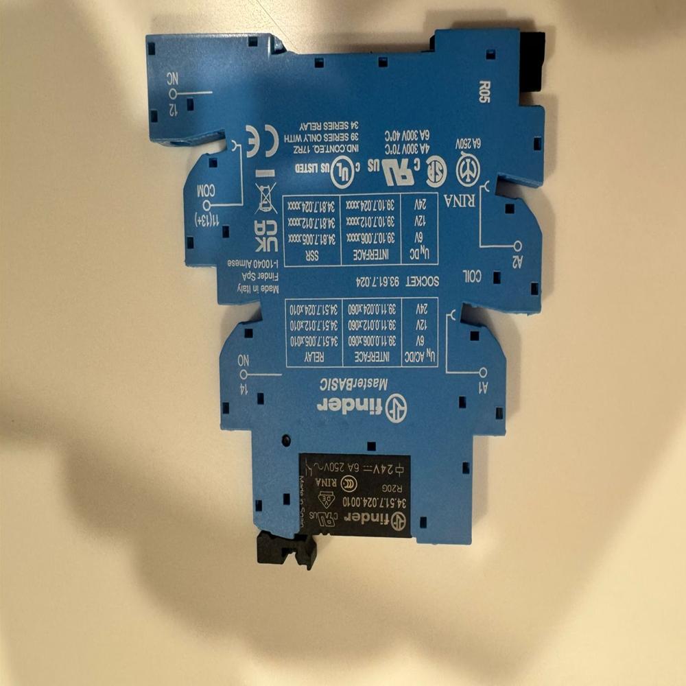 34.81.7.024.9024 Solid State Relay - Color: Blue
