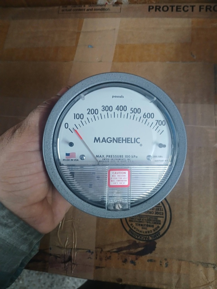 CATEGORY Leder Dwyer Magnehelic Differential Pressure Gauge