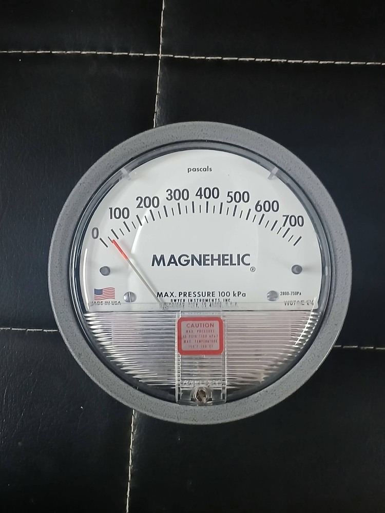 CATEGORY Leder Dwyer Magnehelic Differential Pressure Gauge