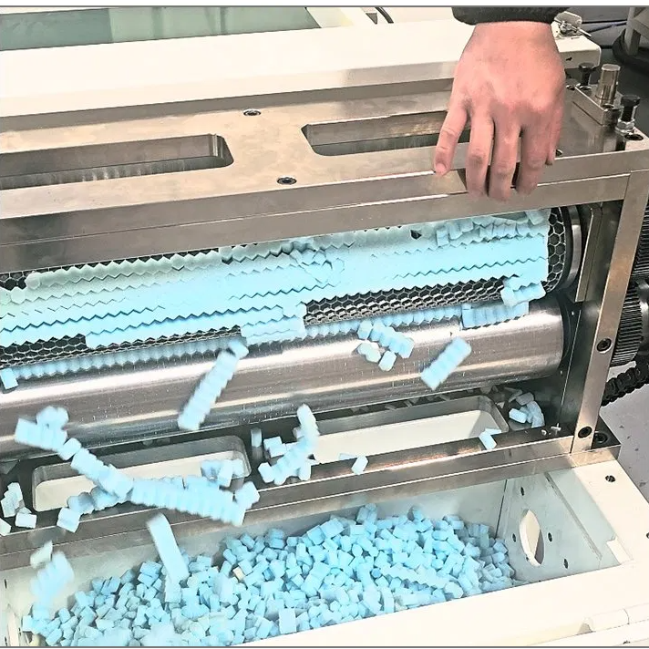 Latex Sponge Shredder Crusher Machine PU Polyurethane Memory Foam Crushing Shredding Machine for Sofa Cushion Pillow