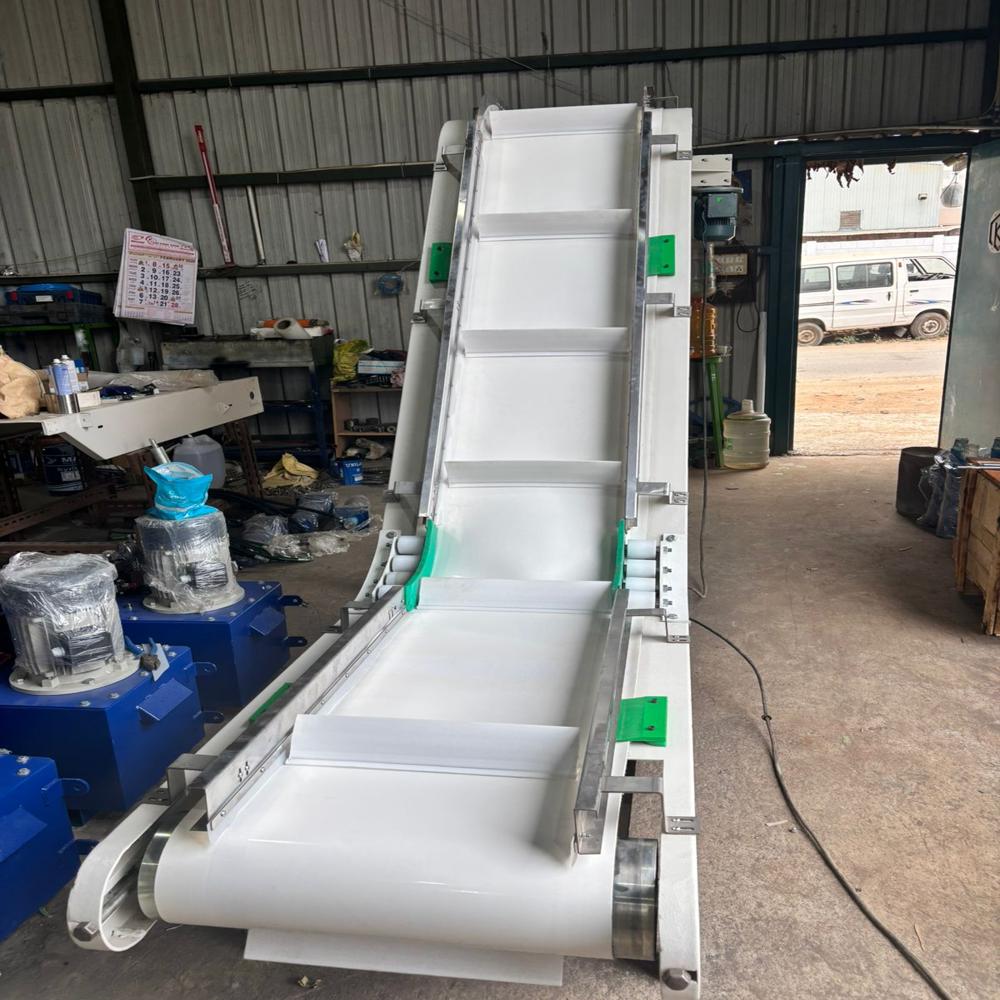 Inclined PVC Belt Conveyor