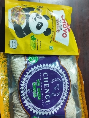 Chengu Veg Hakka Noodles