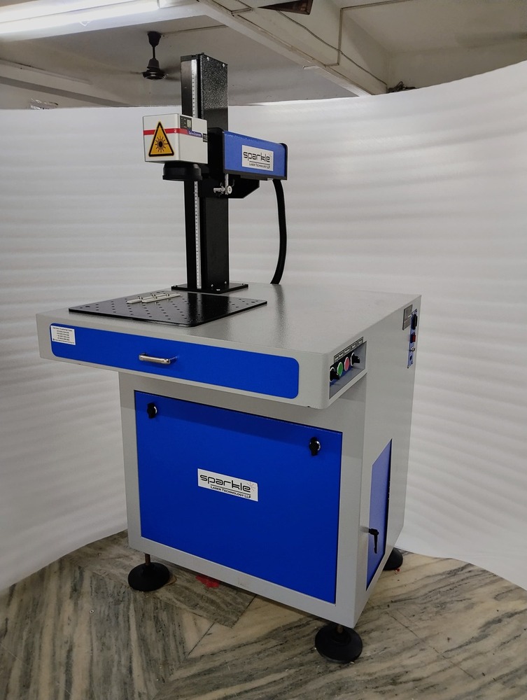 Laser Marking Surgical Item Mega Machine - 8000 Mm/s Speed, 110x110 Mm Marking Area, 0.01-0.3 Mm Depth, 100w Power, Air Cooling | High Precision, Ezcad2 Control Software, 2-year Warranty