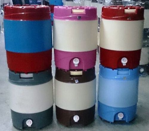 खनिज जल के लिए कूल जग