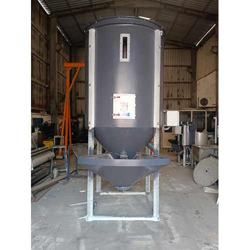 Vertical Mixer Machine