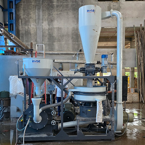 Plastic Pulverizer Machine