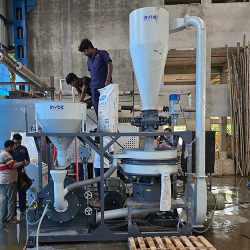 Plastic Pulverizer Machine