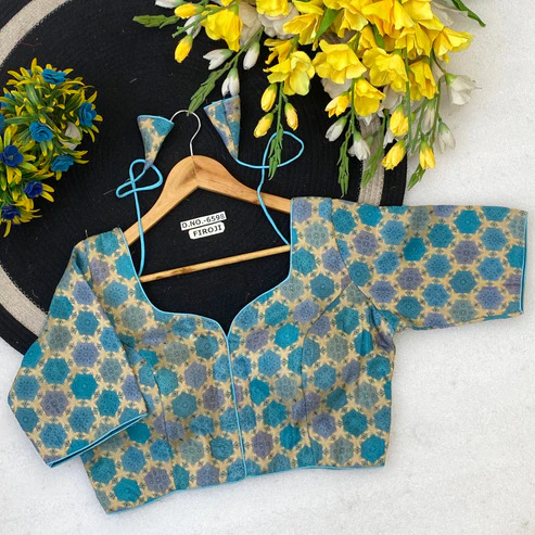 BL 6598 Jacquard Position Print Sweetheart Neck Blouse