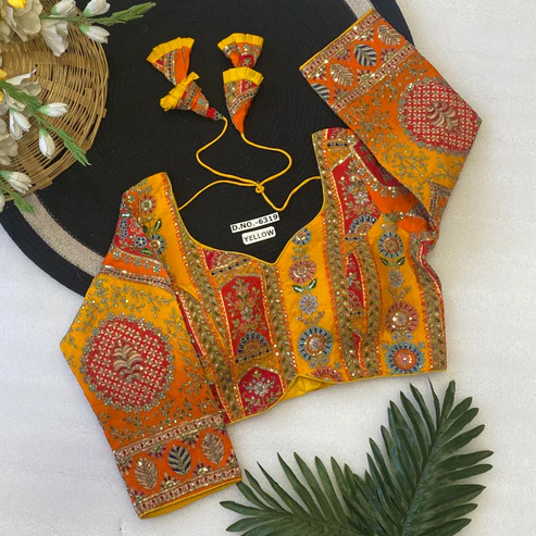 BL 6319 Viscose Crepe Position Printed Blouse