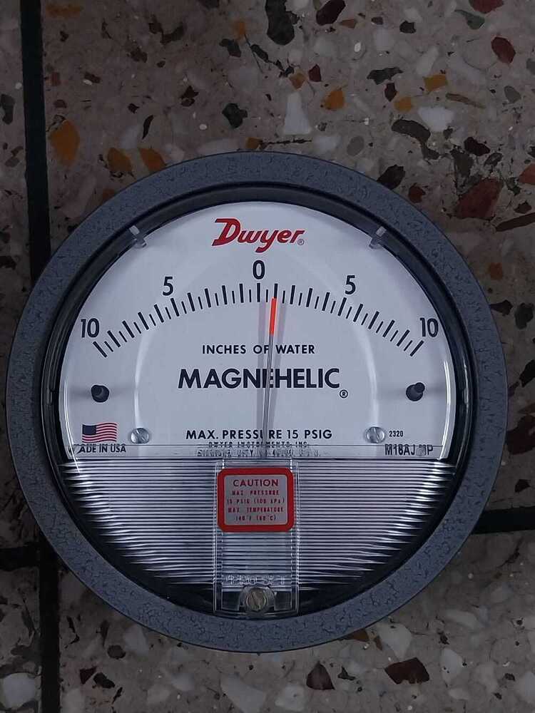 SUPER SELLER DWYER MAGNEHELIC DIFFERENTIAL PRESSURE GAUGE