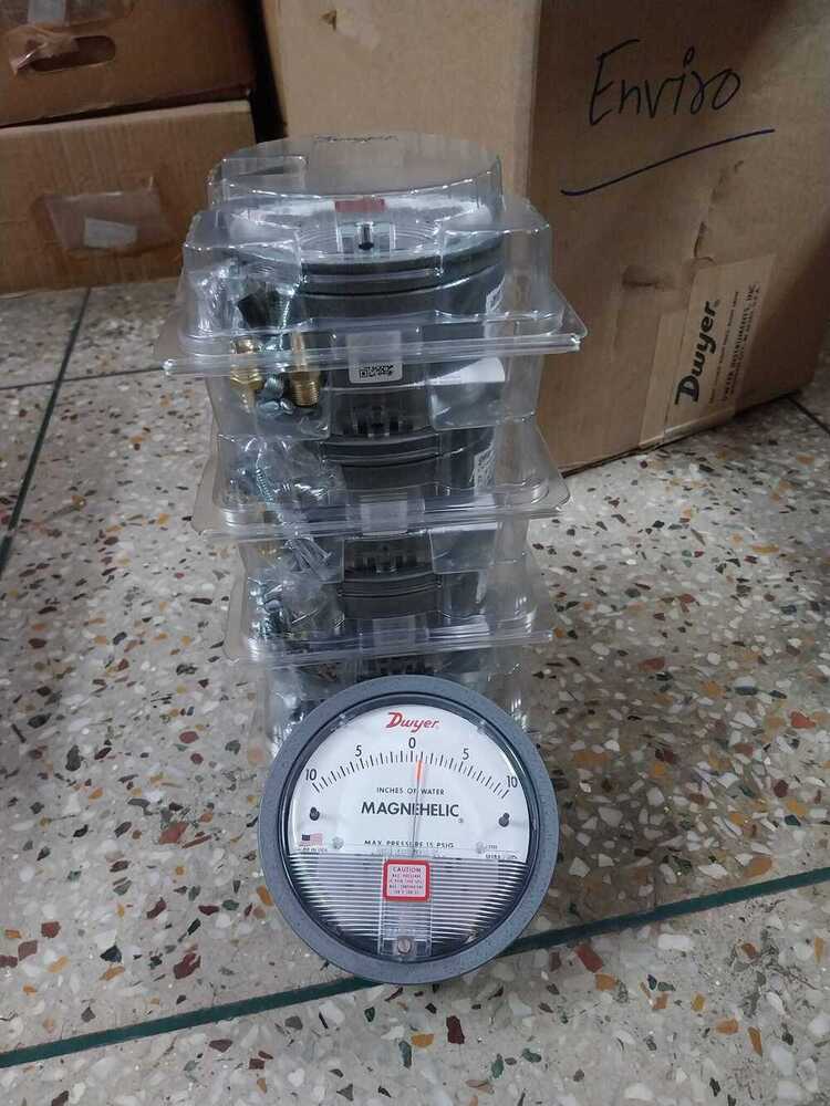 SUPER SELLER DWYER MAGNEHELIC DIFFERENTIAL PRESSURE GAUGE