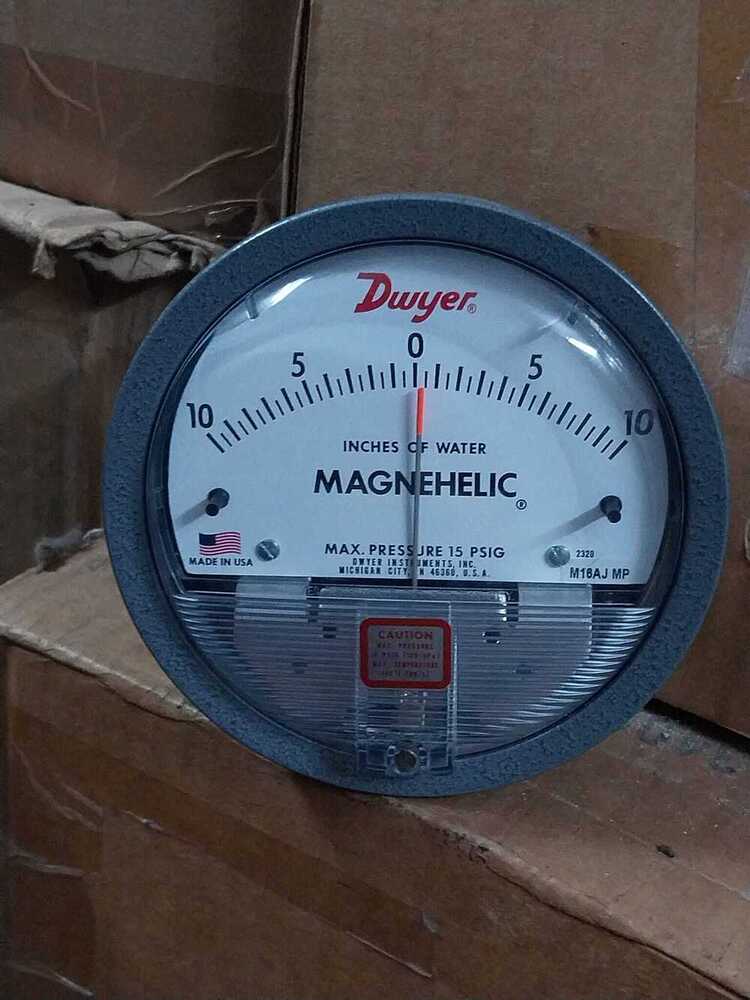 PREMIUM SELLER DWYER MAGNEHELIC DIFFERENTIAL PRESSURE GAUGE