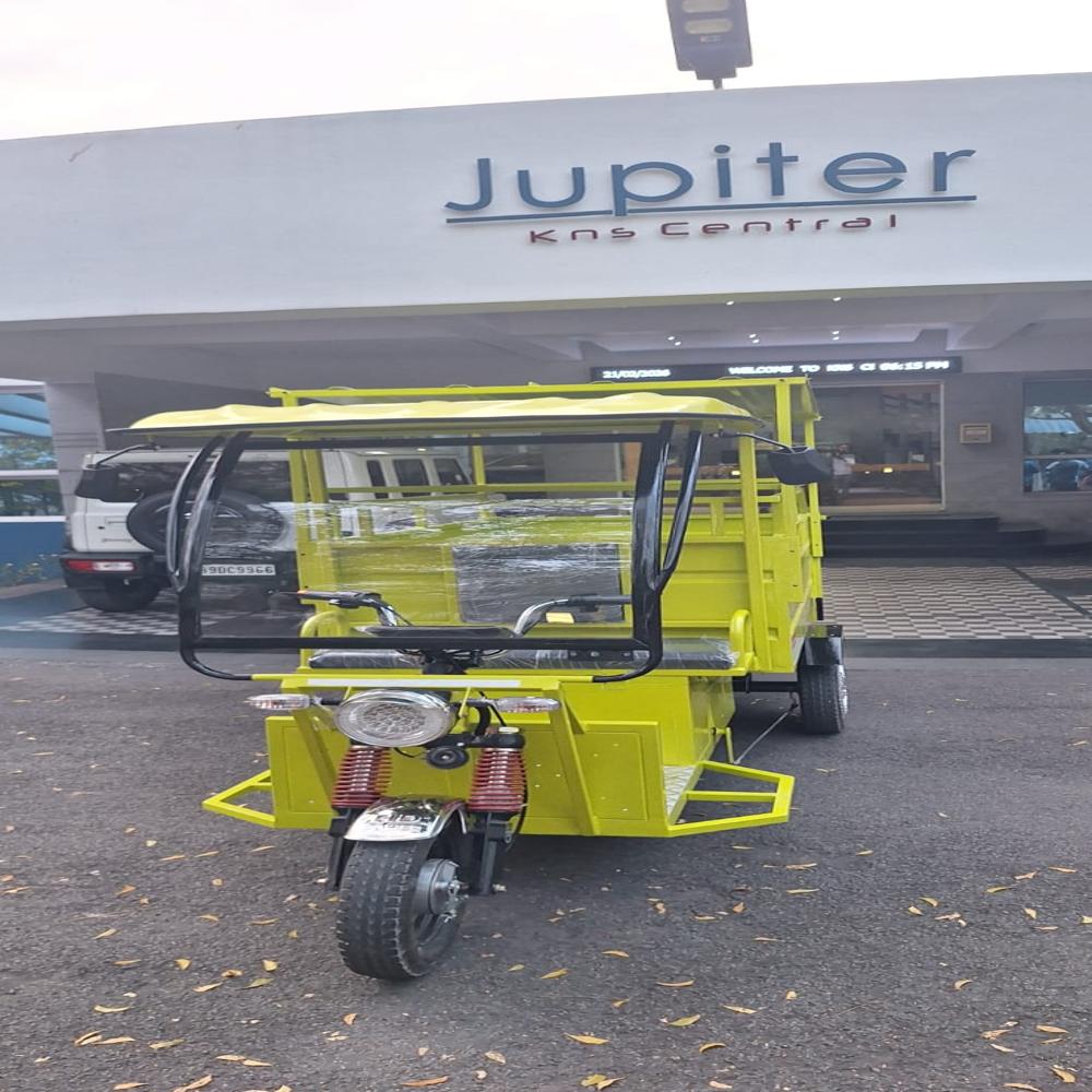 E-rickshaw Loader - Battery Capacity: 100-120 Ah