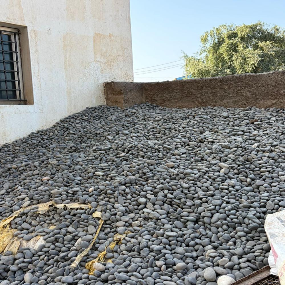 Natural Black Pebbles for Outdoor Decor & Garden Landscaping in Bulk Factory Supply