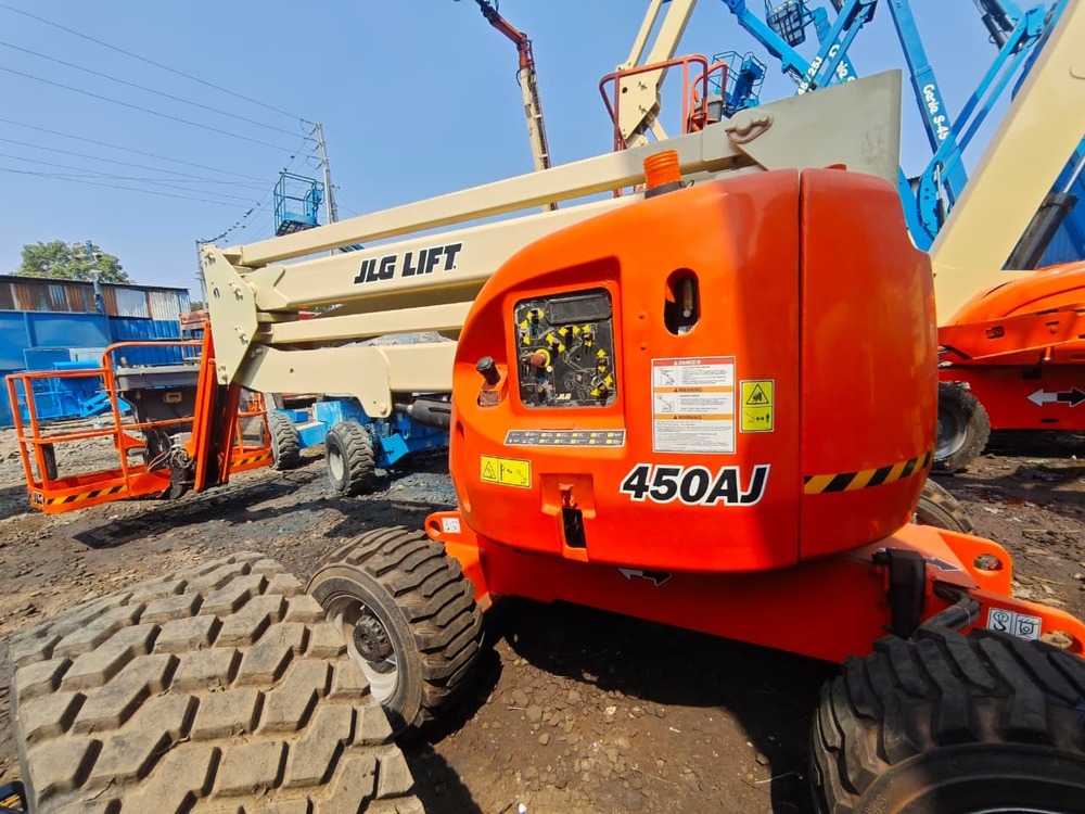 JLG 450AJ Articulated Boom Lift