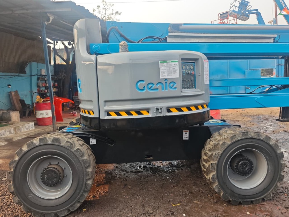 Genie Z60 Articulated Boom Lift