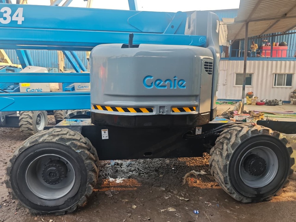 Genie Z60 Articulated Boom Lift
