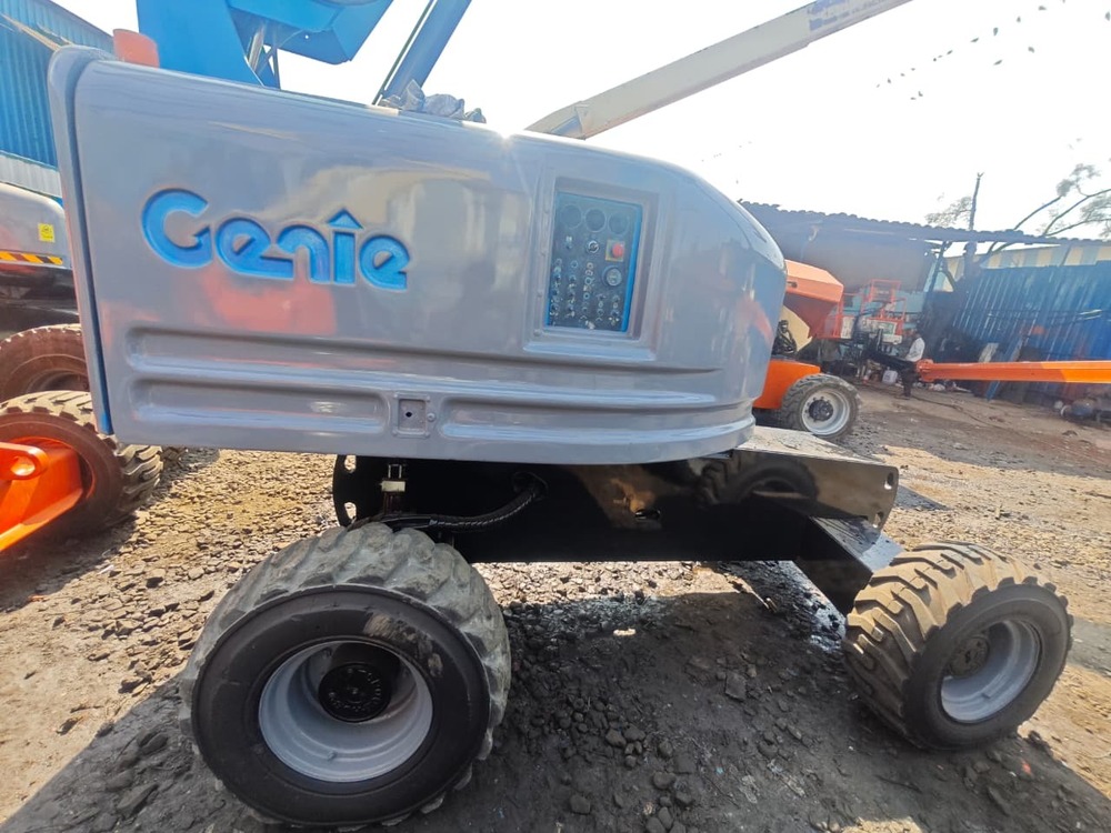 Genie S45 Boom Lift