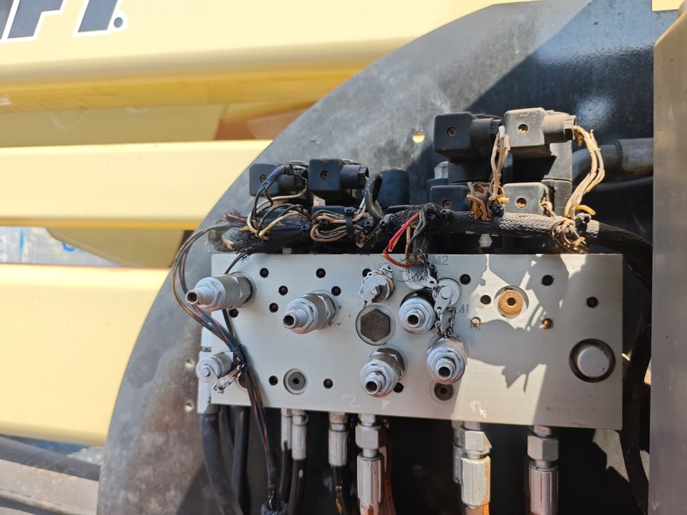 JLG 450AJ Articulated Boom Lift