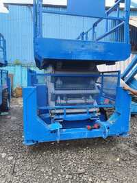 Genie Gs-5390 Hydraulic Scissor Lift - Capacity: 7-10 Persons Or 227 Kg (500 Lbs)