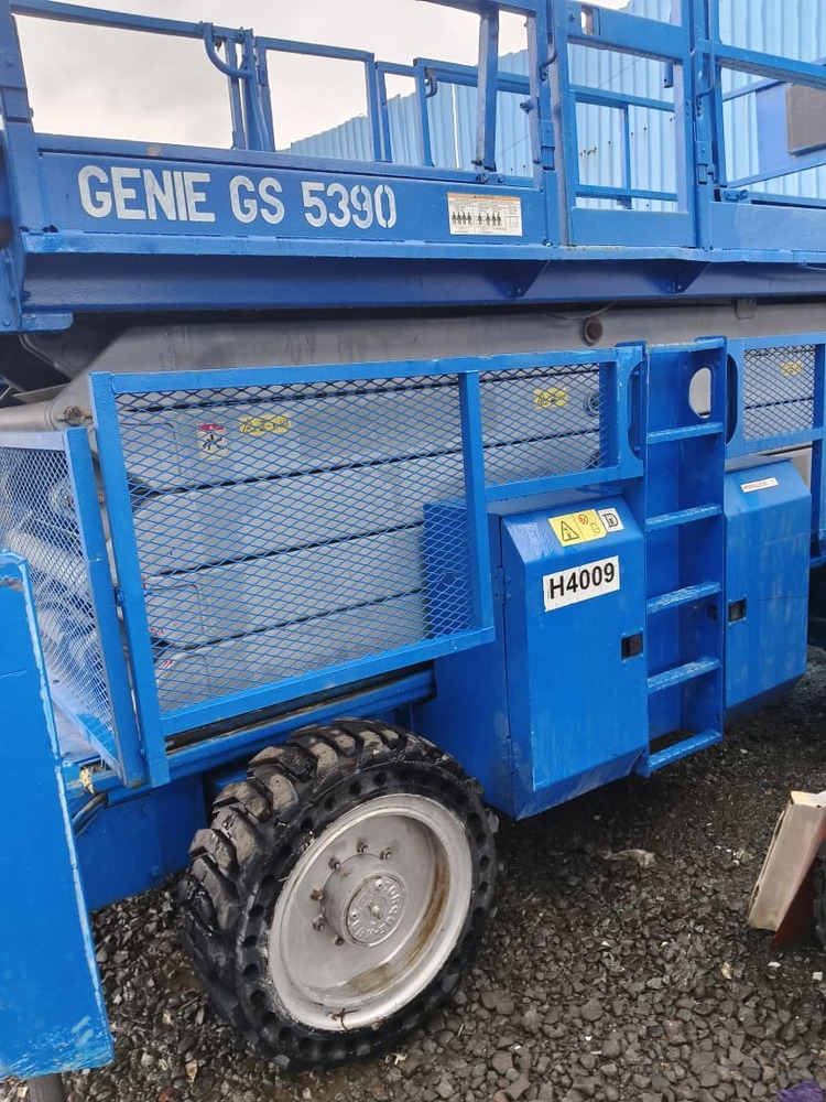 Genie GS-5390 Hydraulic Scissor Lift